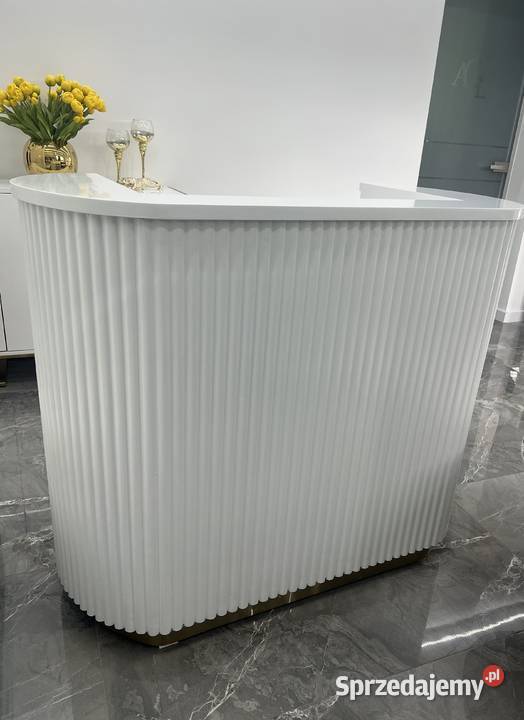 Biała złota recepcja ryflowana podświetlana Golkowice