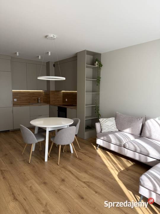 2 pokoje z halą garażową Gdańsk Śródmieście Wynajem