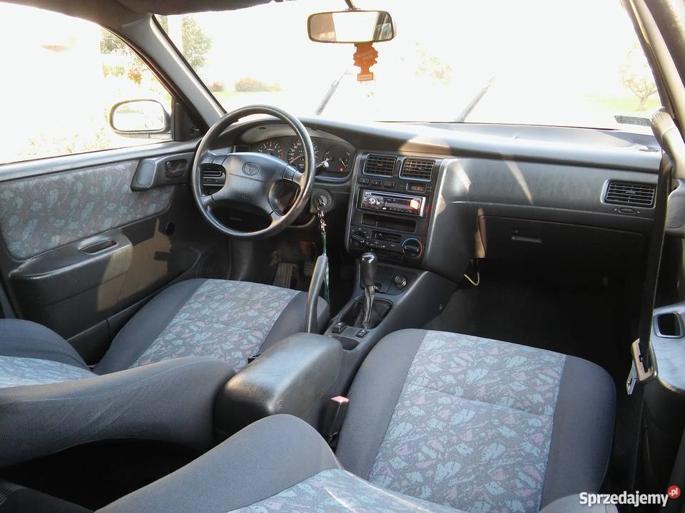 TOYOTA CARINA E 16 B GAZ SEKWENCJA STAN 116KM Liszno