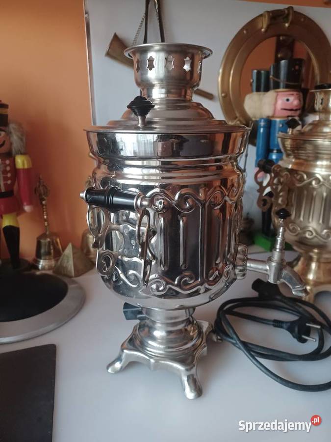 Piękny samowar elektryczny