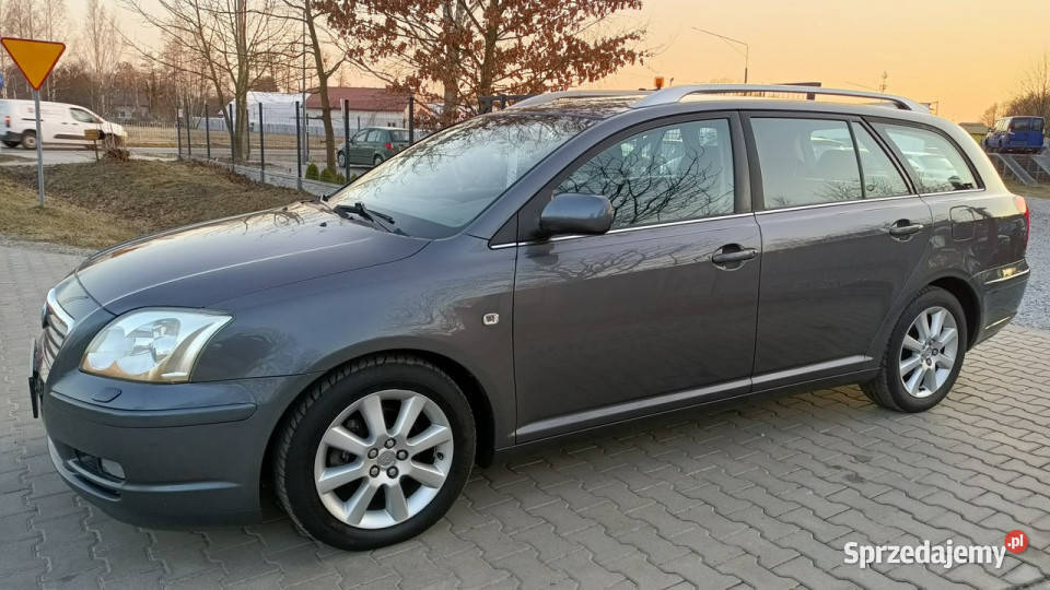 Toyota Avensis 18 Executive Xenon Navi 8kół II mazowieckie Stare Budy