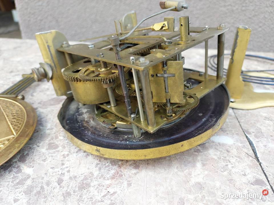 130 Zestaw mechanizm starego zegara ściennego Tczew
