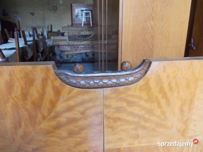 Przedwojenne podwójne łóżko małżeńskie Łóżka