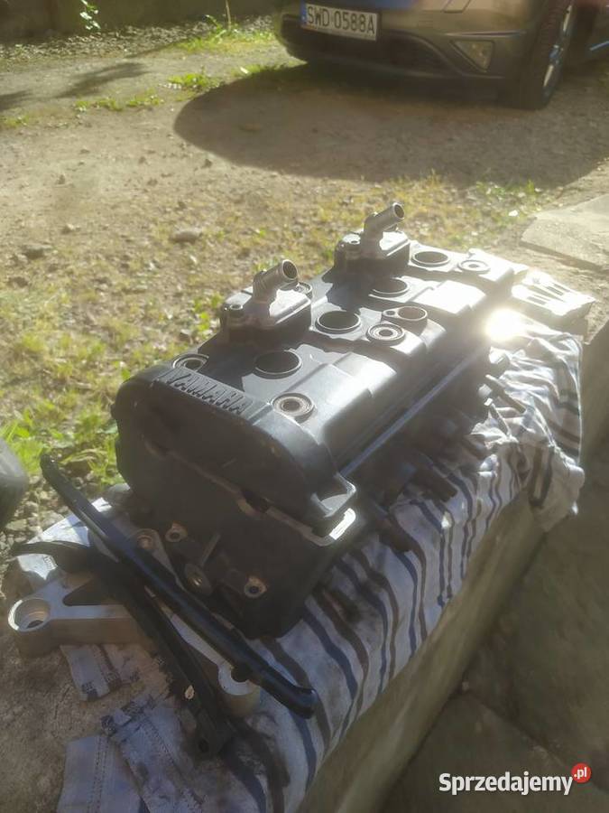 Głowica kompletna Yamaha r6 rj05 5sl Silniki i osprzęt Skrzyszów