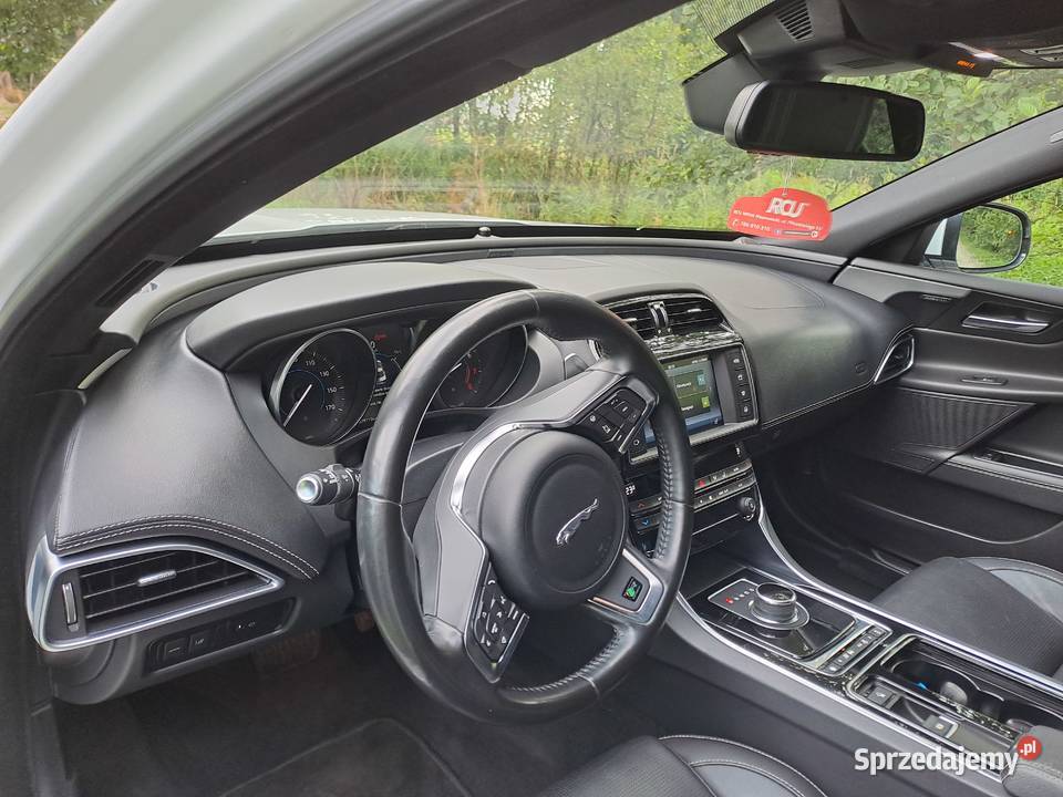Jaguar xe 25t R Sport benzyna podgrzewane fotele Mińsk Mazowiecki