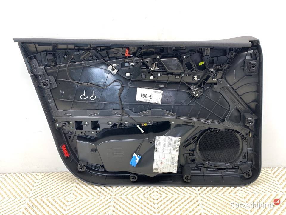 BOCZEK DRZWI PRAWY PRZÓD AUDI A4 B9 Kombi osobowe sprzedam