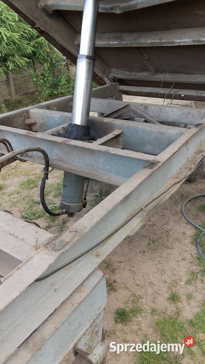 Sprzedam wywrotkę Sanok d47