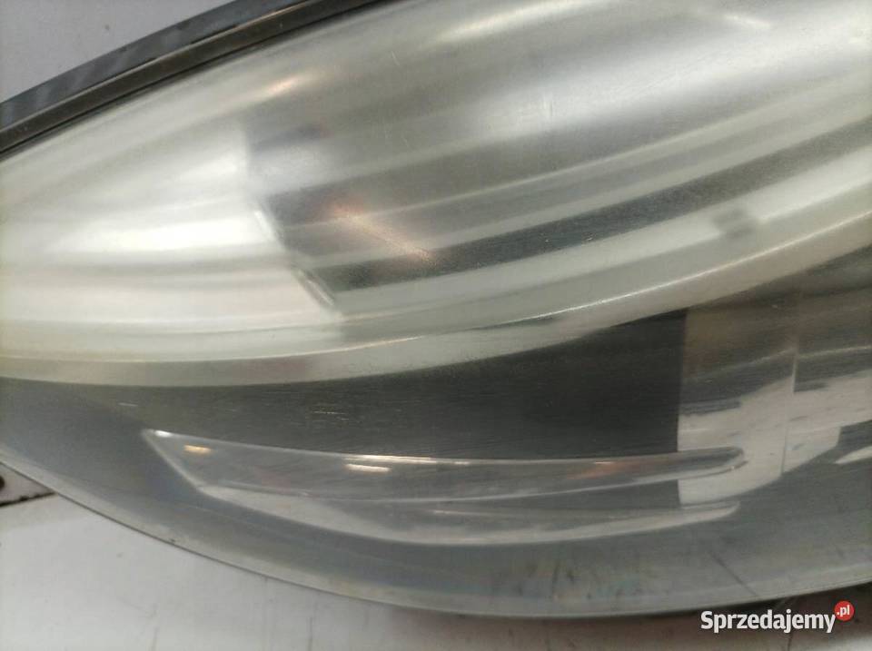 LAMPA PRZÓD PRAWA LIFT EU USZKODZONA 89906002