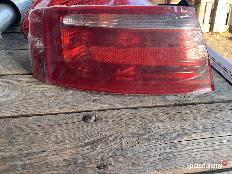 Sprzedam nową tylną lewą lampę do Audi A5 osobowe Oświetlenie Ślesin