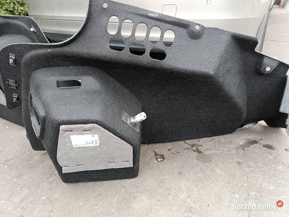 Passat B6 boczki bagażnika sedan komplet Oświęcim sprzedam