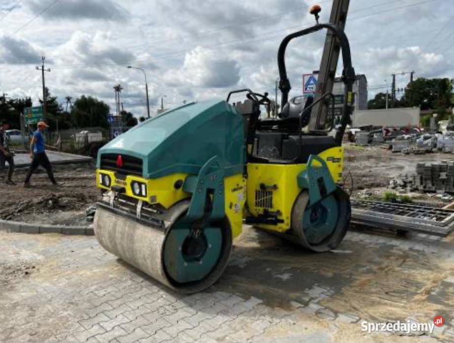Walec 2 12t Wynajem w opcji z operatorem bez Warszawa
