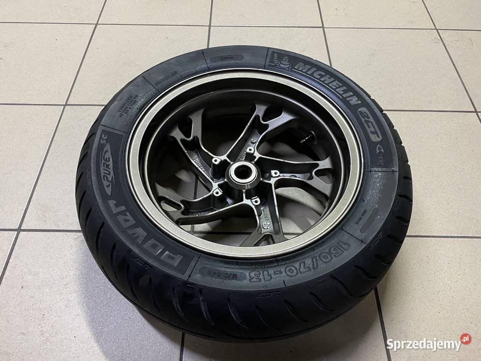 Felga koło tył Suzuki Burgman 400 K7 Elementy nadwozia