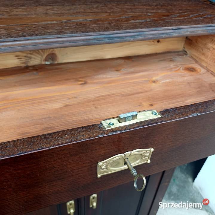 Stylowa Bieliźniarka Secesyjna z Witrażami Suchorzew