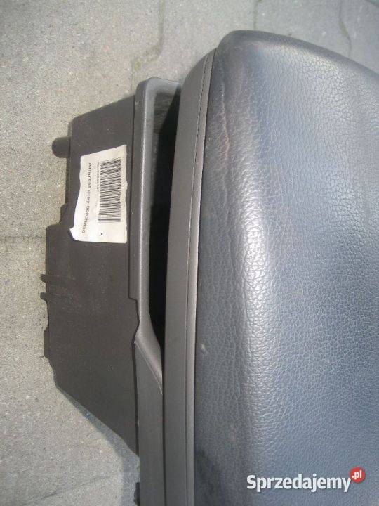 volvo v70 0004r podłokietnik wersja europejska Rakoniewice