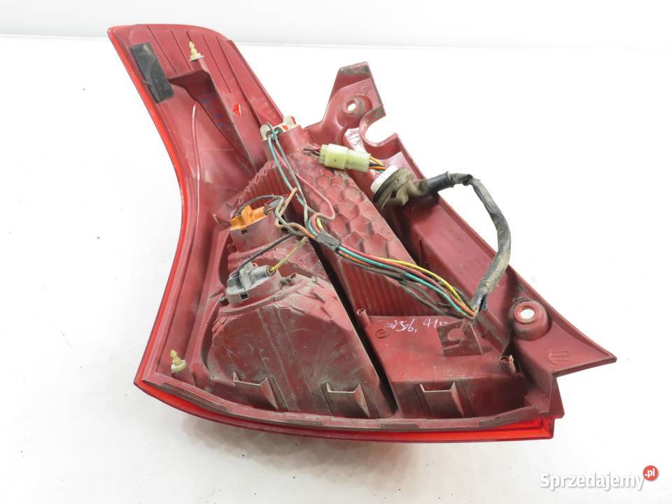 LAMPA PRAWA TYLNA SUZUKI SWIFT III MZ EZ Lampy tylne sprzedam
