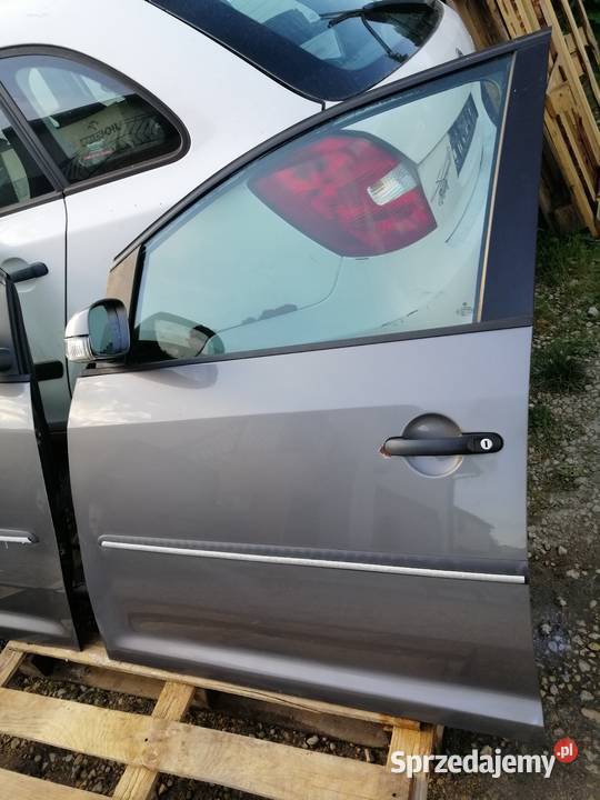 Volkswagen Touran Lift 20062010r drzwi kompletne