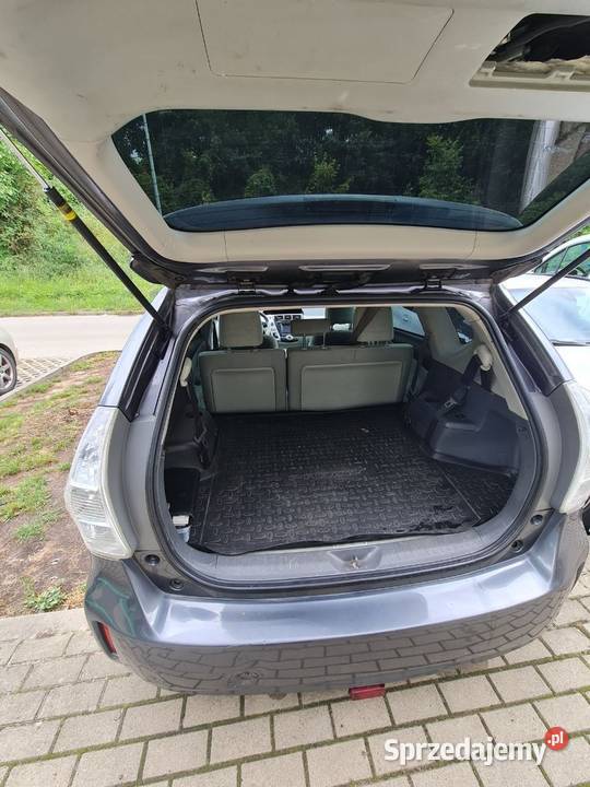 Toyota Prius V Hybrid 2012 USA