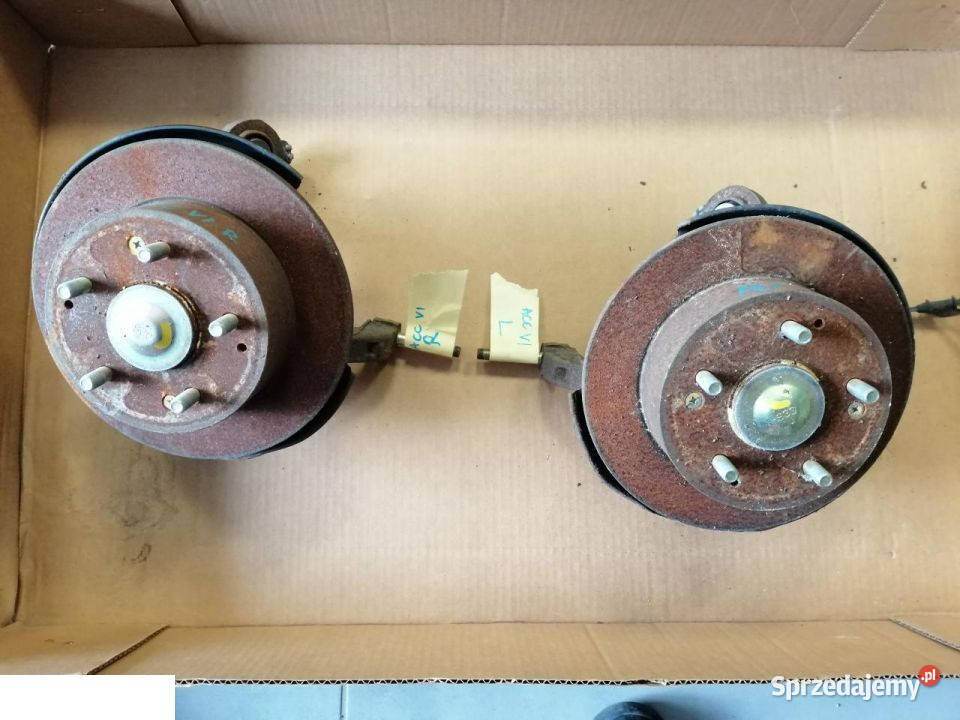 Honda accord VI 2000 zwrotnica przód prawa lewa osobowe lubelskie Kozubszczyzna
