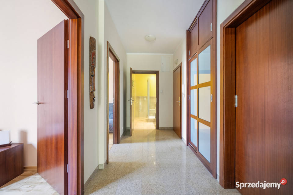 Apartament z dużym tarasem Zalewem Zegrzyńskim
