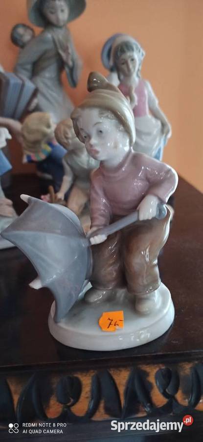 Figurka Chłopczyk na płocie z gąską