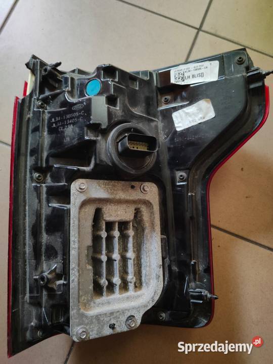 LAMPA FORD F150 KL3413B505CA TYŁ LEWA USZKODZONA Zielęcice