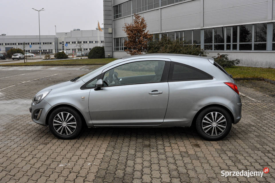 Opel Corsa 14 LPG Lift 2011 r