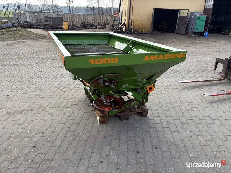 Rozsiewacz nawozów Amazone M 1200 siewka nawozu nieuszkodzony Myszyniec