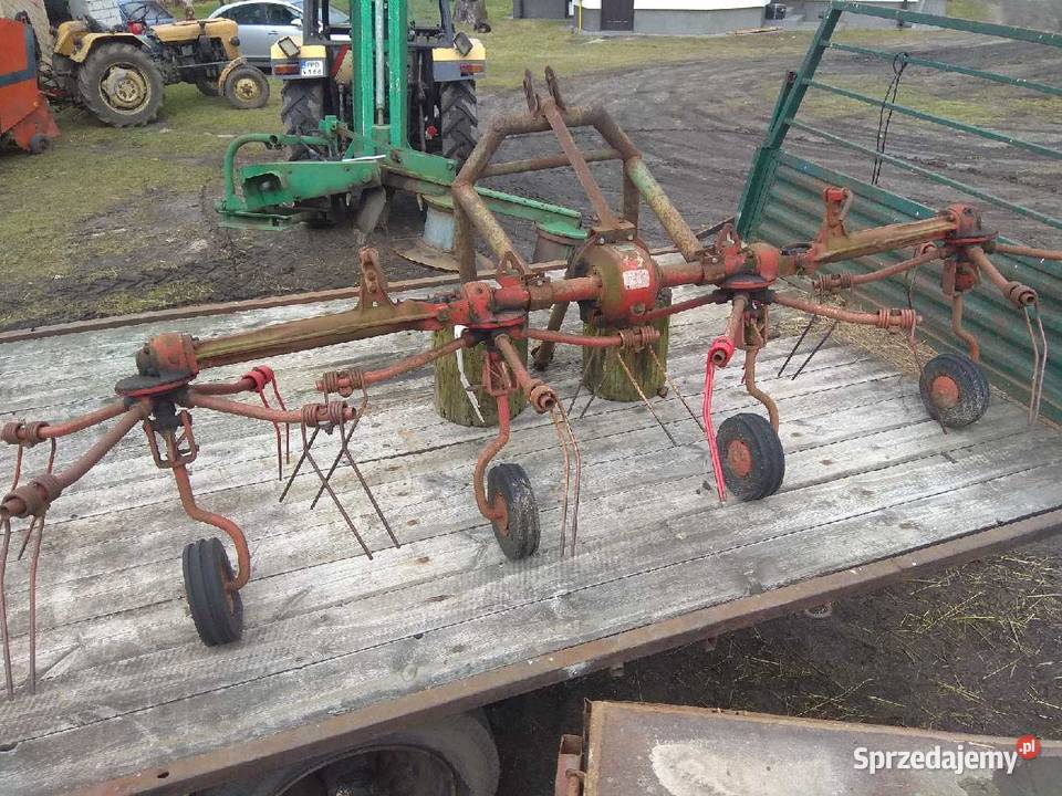 Przetrząsałka do siana FAHR KH4 talerzówka Pełczyska