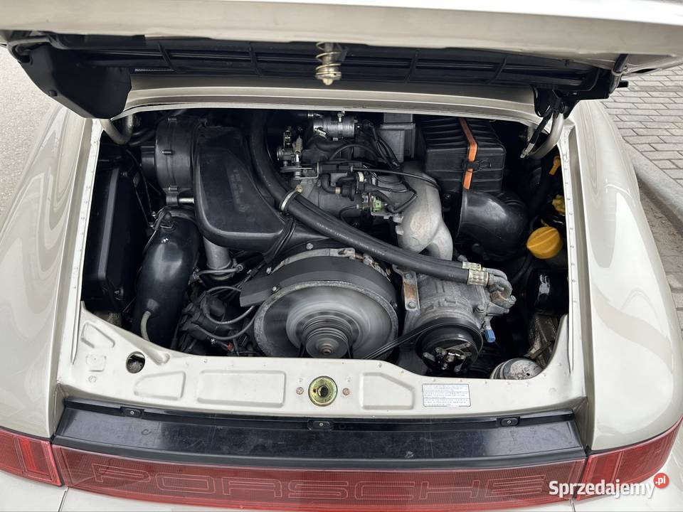 Porsche 911 964 Carrera 4 Cabrio