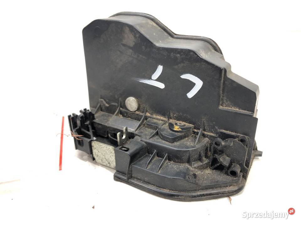 ZAMEK DRZWI LEWY TYŁ BMW E87 Hatchback 7202147