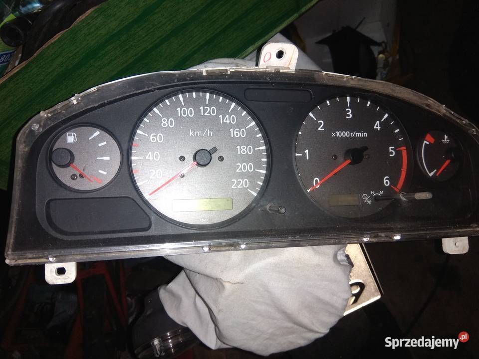 liczniki zegary almera n15 osobowe Wyposażenie wnętrza Sosnowiec