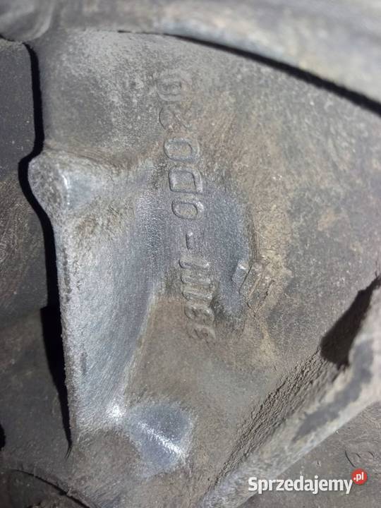 SKRZYNIA BIEGÓW 331110D020 14 D4D Toyota Yaris I sprzedam