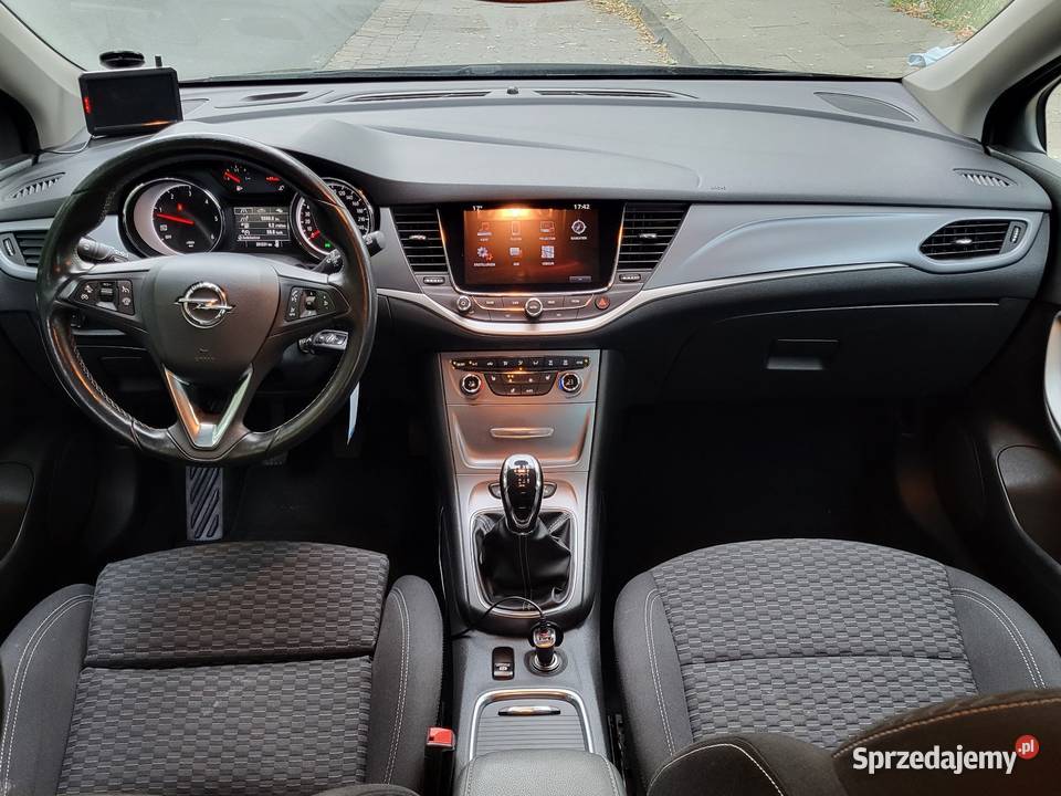 Opel Astra 16 CDTI 136 Business 2017 Astra Kwidzyn