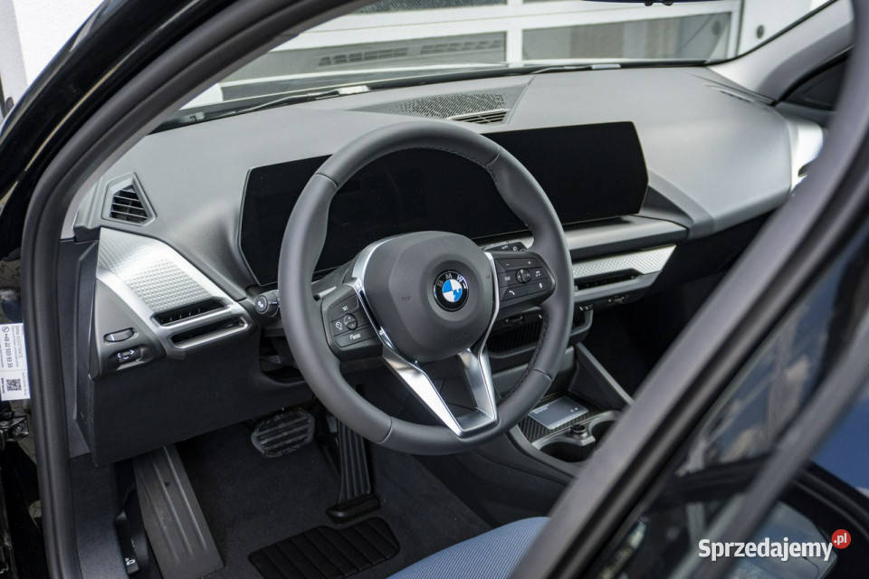 BMW 120 BMW 120 Dostępny ręki F70 2024 przyciemniane szyby Łódź