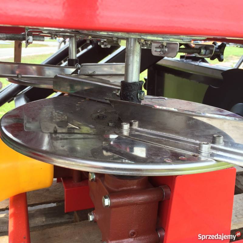 Rozsiewacz nawozów AGRO okazja 2600 Maszyny rolnicze mazowieckie Mława