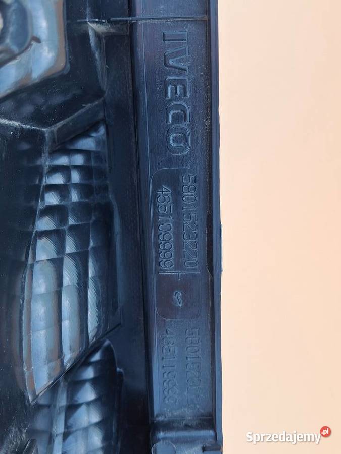 IVECO DAILY 14 LAMPA LEWY TYŁ LEWA TYLNA Bieleń