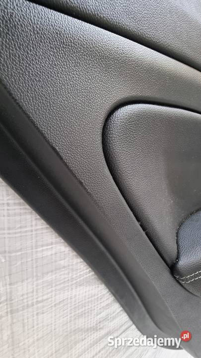 Opel Insignia B boczek drzwi tapicerka lewy tył