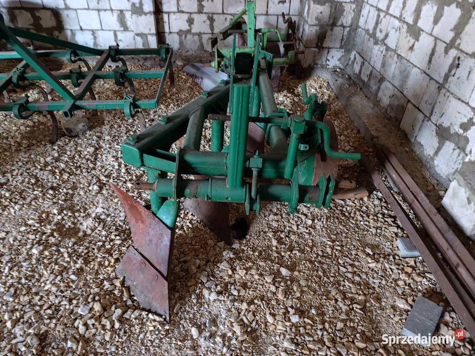 Pług przyczepka siewnik śrutownik silnik 75 kw nieuszkodzony Falki