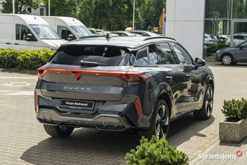 Cupra Terramar Advantage Edition DCC 15 eTSI 150 elektrycznie ustawiane fotele