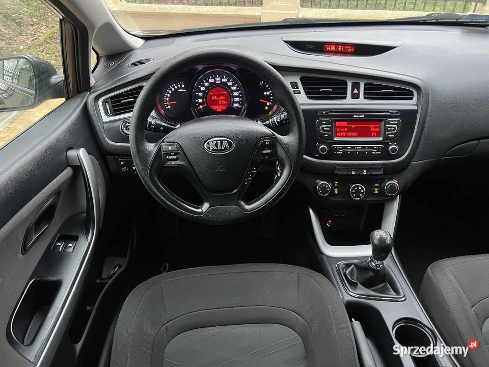 Kia Ceed II 14 Benzyna LPG 100 HB Czekoladowy świętokrzyskie