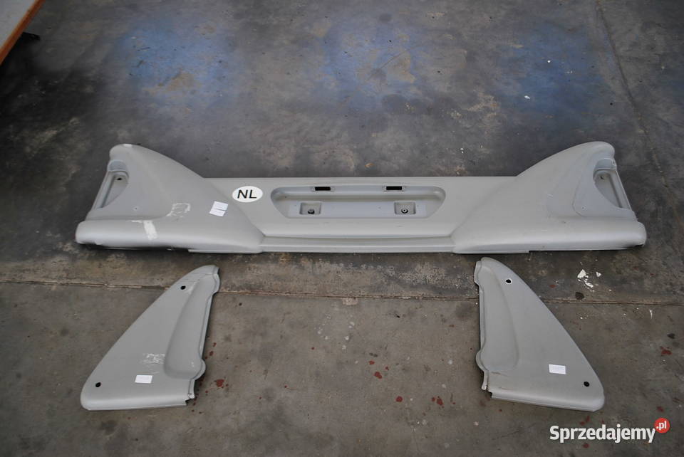 ZDERZAK DO PRZYCZEPY KNAUS NAROŻNIKI Grzebowilk