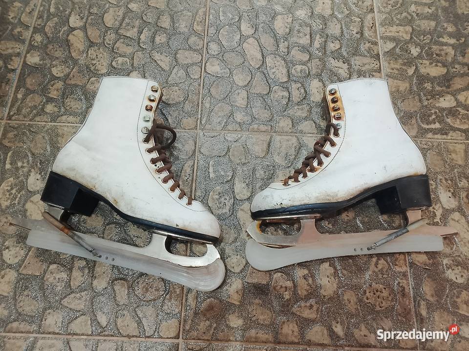 Łyżwy POLSPORT Piruet 23 703ochraniacze WESSA Legionowo