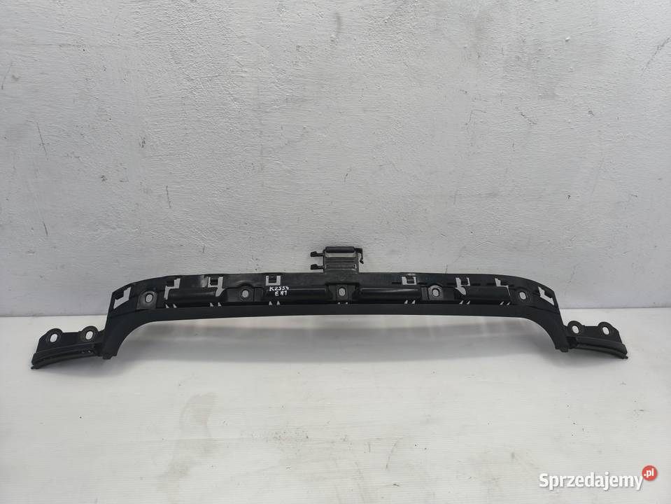 SLIZG SRODKOWY ZDERZAKA TYŁ BMW 1 E87 E81 LIFT Części montażowe sprzedam