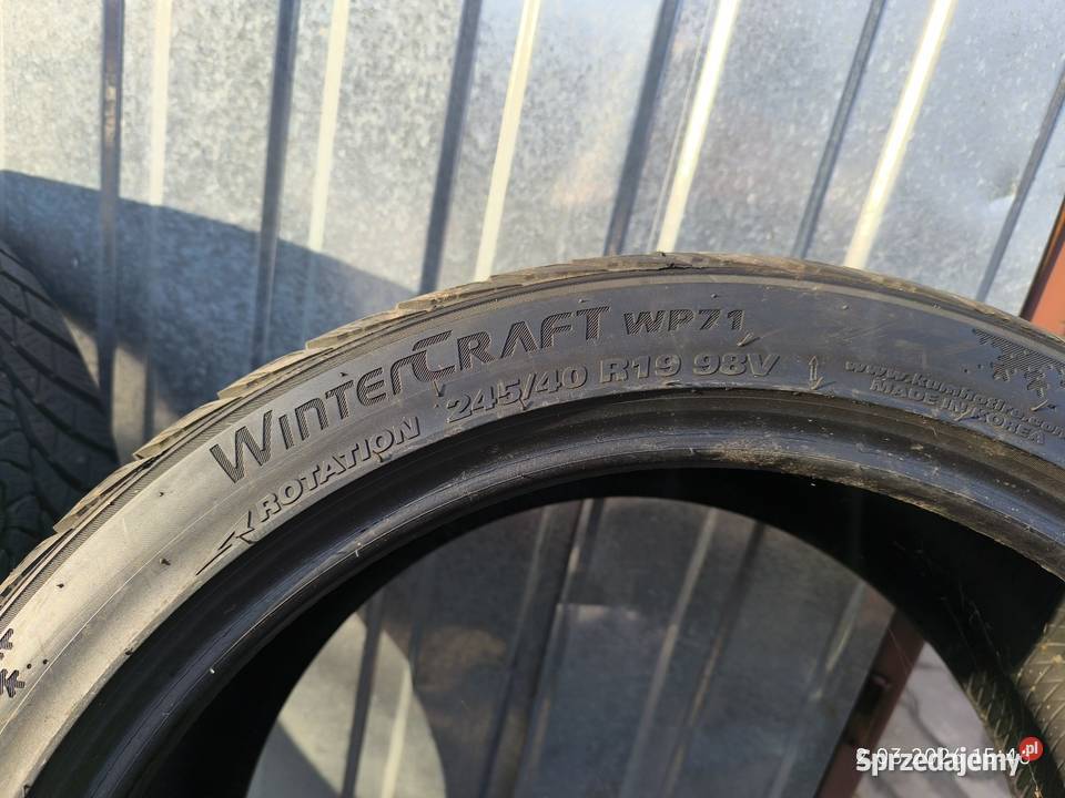 Opony używane Kumho WinterCraft WP71 245 40 r19 mazowieckie Szydłowiec
