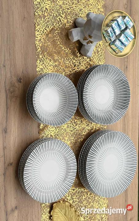 189 Serwis obiadowy 24 elementy Kropeczki