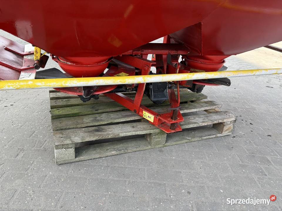 Rozsiewacz nawozów Lely Centreliner siewka Kuhn Myszyniec