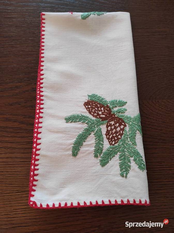 Serwetka świąteczna ręcznie haftowana Białystok