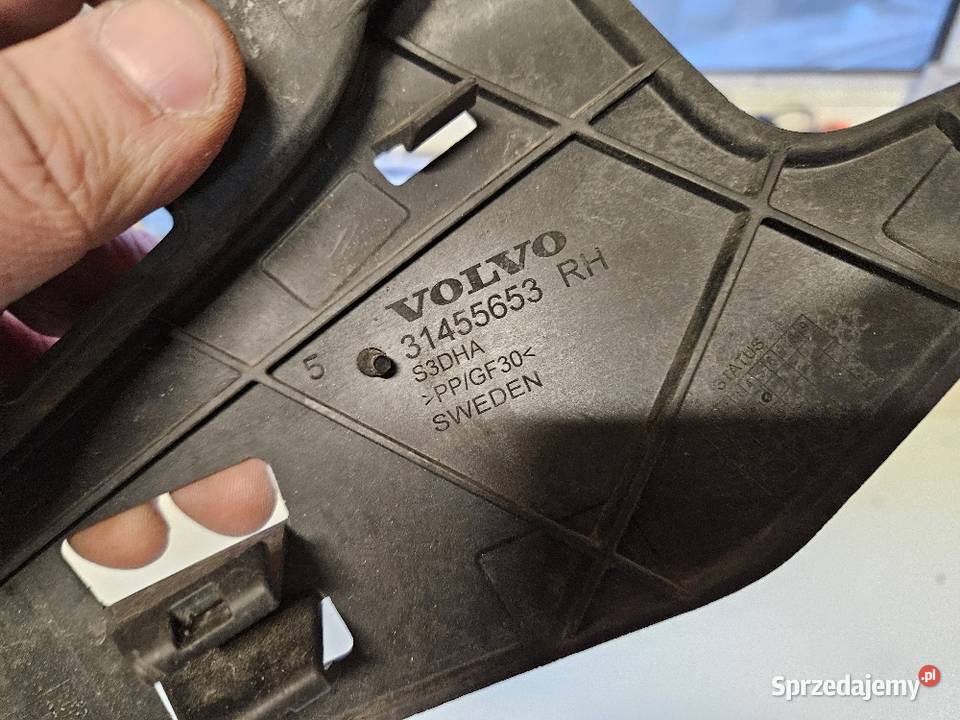 VOLVO V60 S60 ŚLIZG ZDERZAKA PRAWY PRZÓD