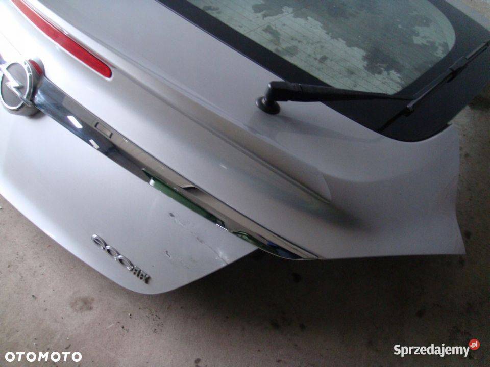 KLAPA BAGAŻNIKA OPEL INSIGNIA HB 2011