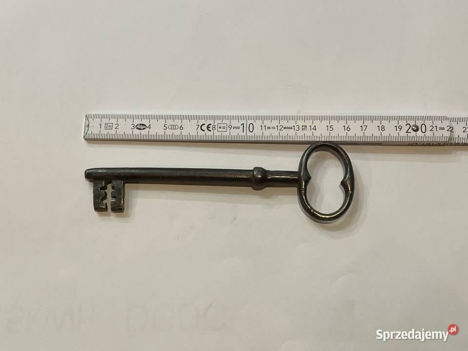 Stary duży klucz Antyki Chudów